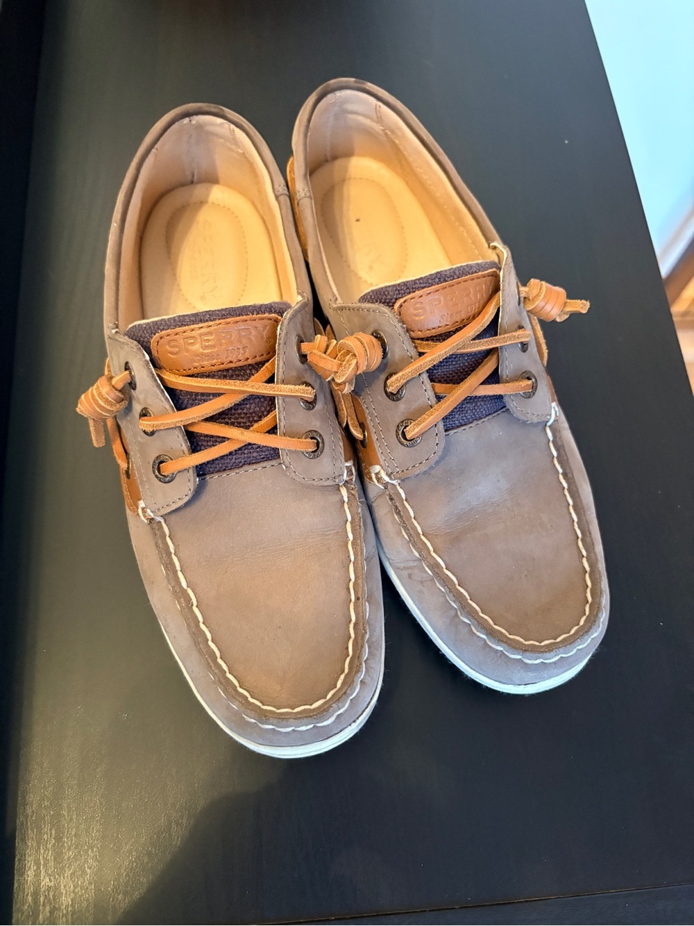 Sperry Taupe Leather Deck Shoes with Tan Laces size 8.5
